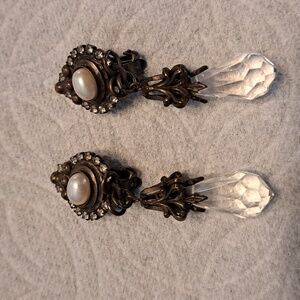 Vintage Sorrelli Dangle Clip Ons Faux Pearl with Crystal Gorgeous
